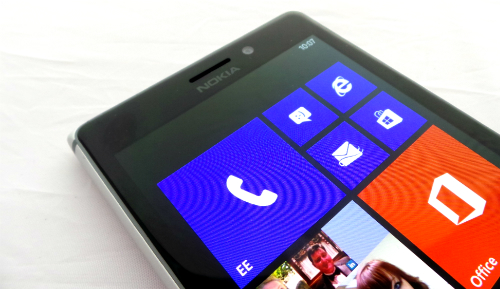 Nokia-Lumia-925-Front-Top